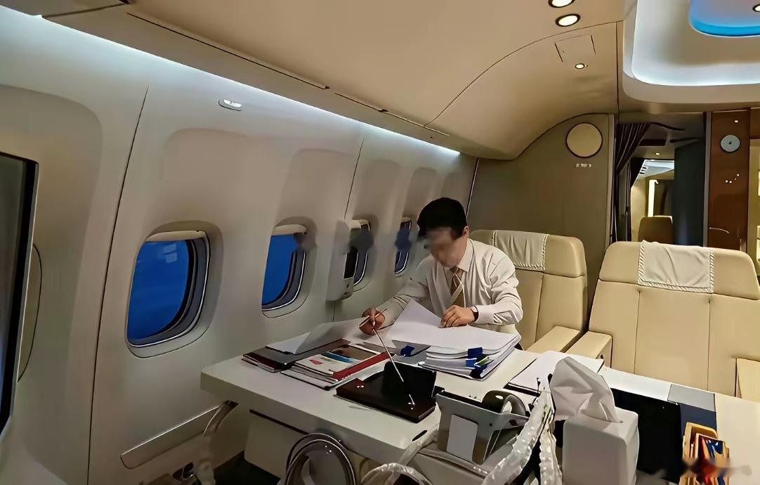 他以为这个世界少了他不行