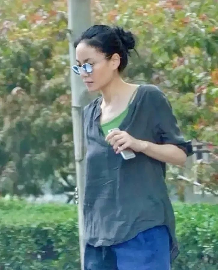 谢霆锋为什么放着那么多大美女不选，选择她呢？实在有点想不明白！