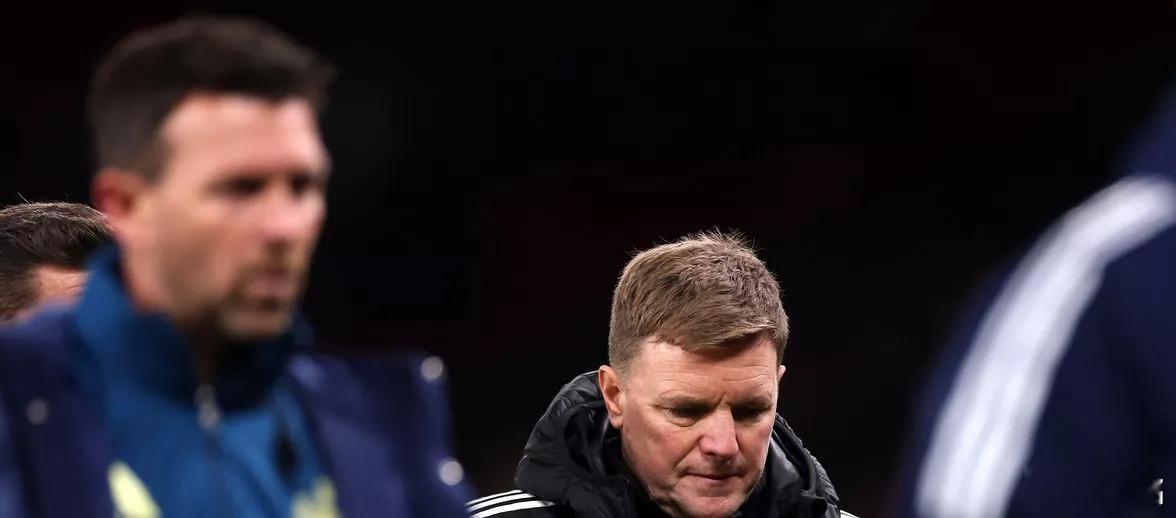 纽卡斯尔风雨飘摇！一切的问题，其根源就是夏窗转会的策略失误。你要么就留住伊萨