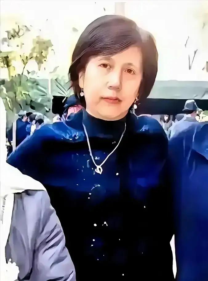 1955年10月，44岁的钱学森费尽周折回到祖国的怀抱，可30年后，他的女儿却选