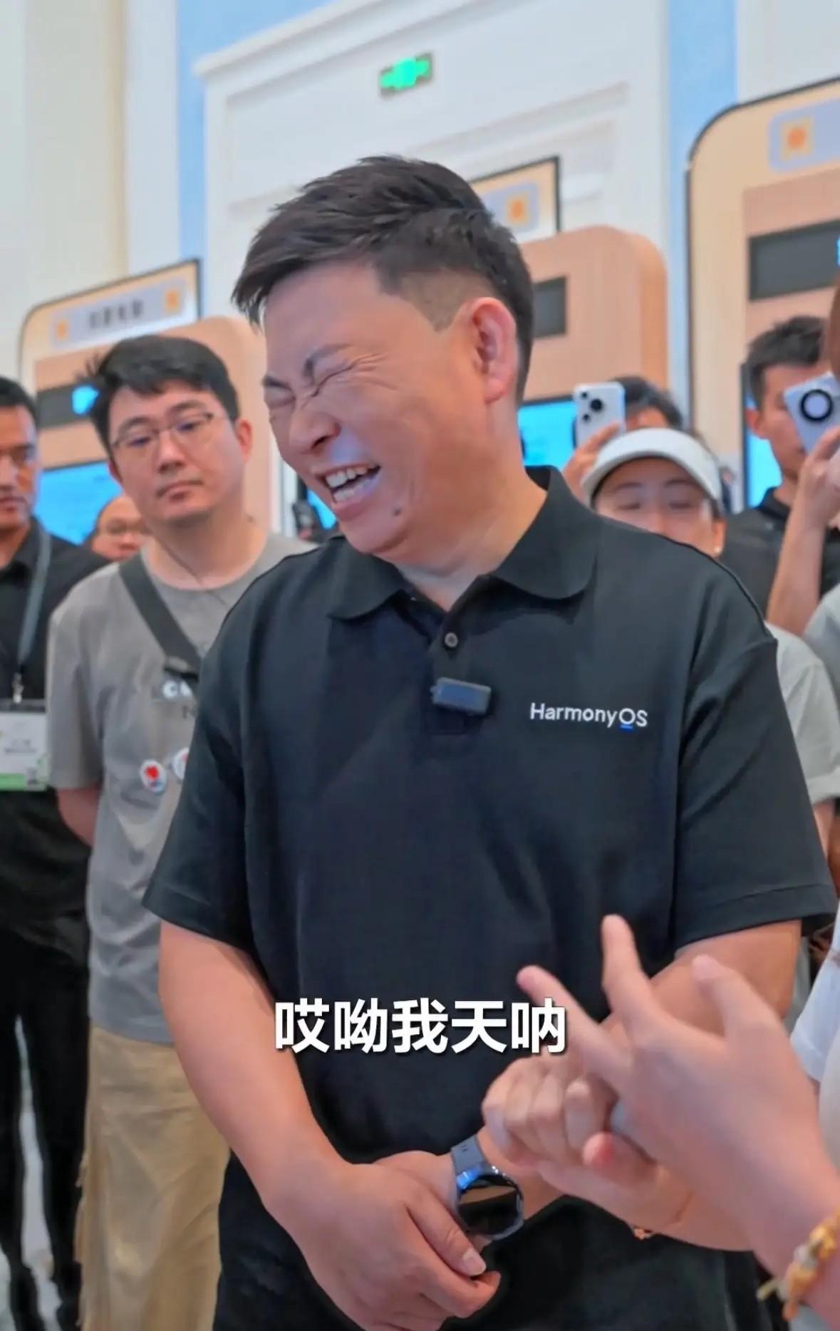在华为内部，余承东被称为“余疯子”“拼命三郎”，对认准的事情，哪怕董事会里有10