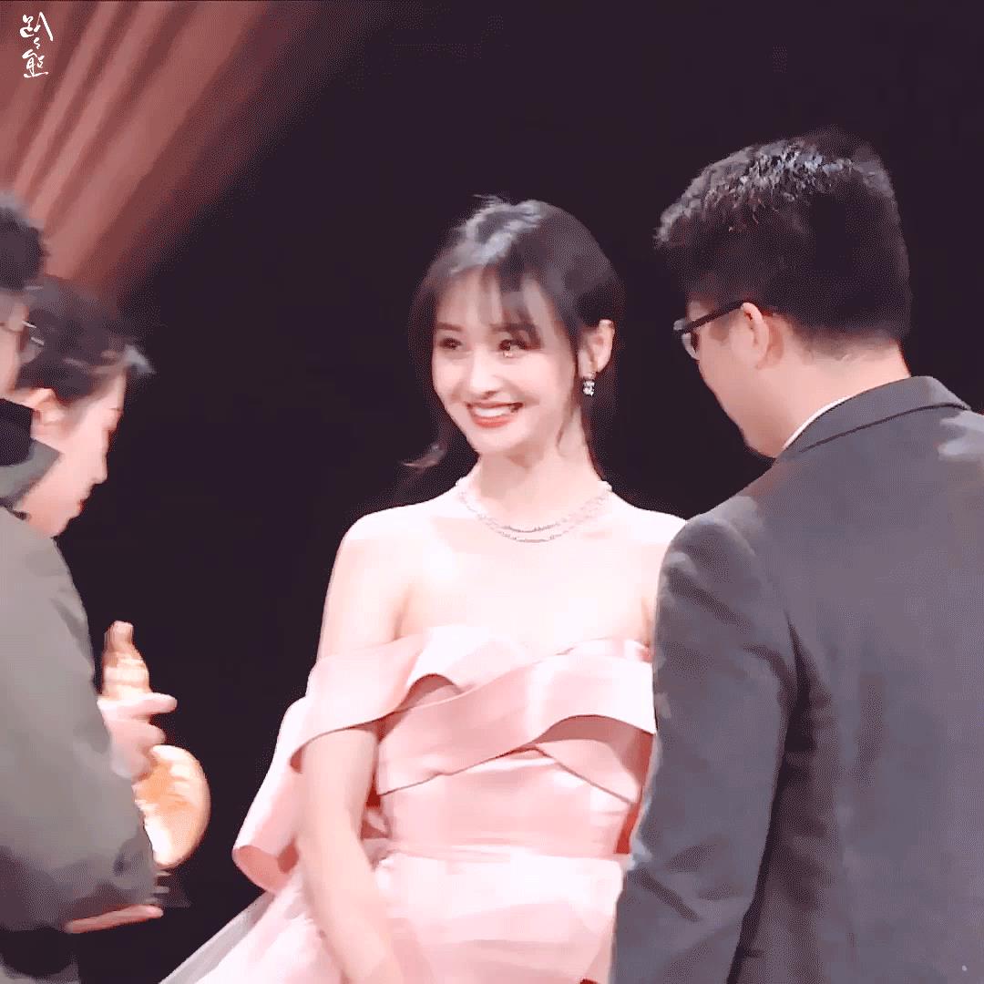 虽然………但是真白月光