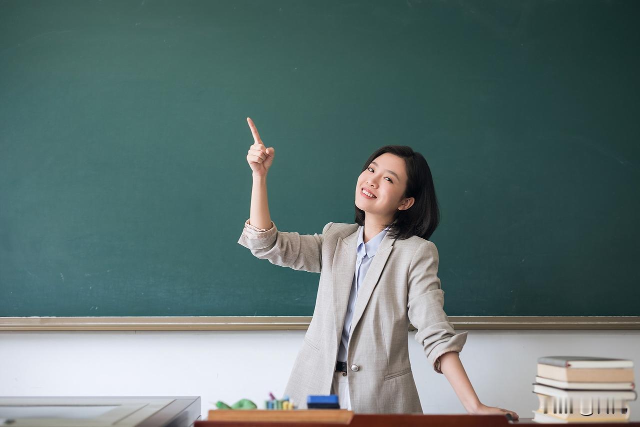 不是老师都能上优质课学历高不等于教得好学历低不一定教得差刚聘任的博士课堂如