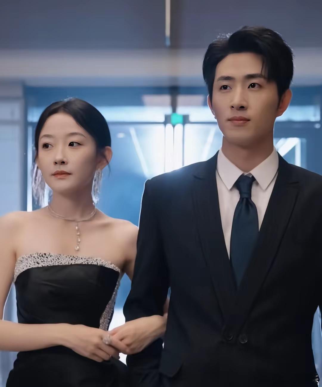 很多短剧演员都没有签经纪公司不是因为他们没人要而是他们活得太清醒了​何聪睿说过，