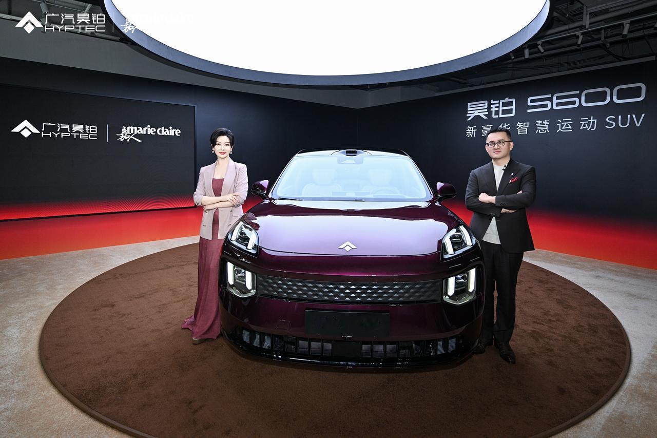广汽昊铂今天发了他们新款中大型SUV——昊铂S600的官图，感觉这次动静挺大