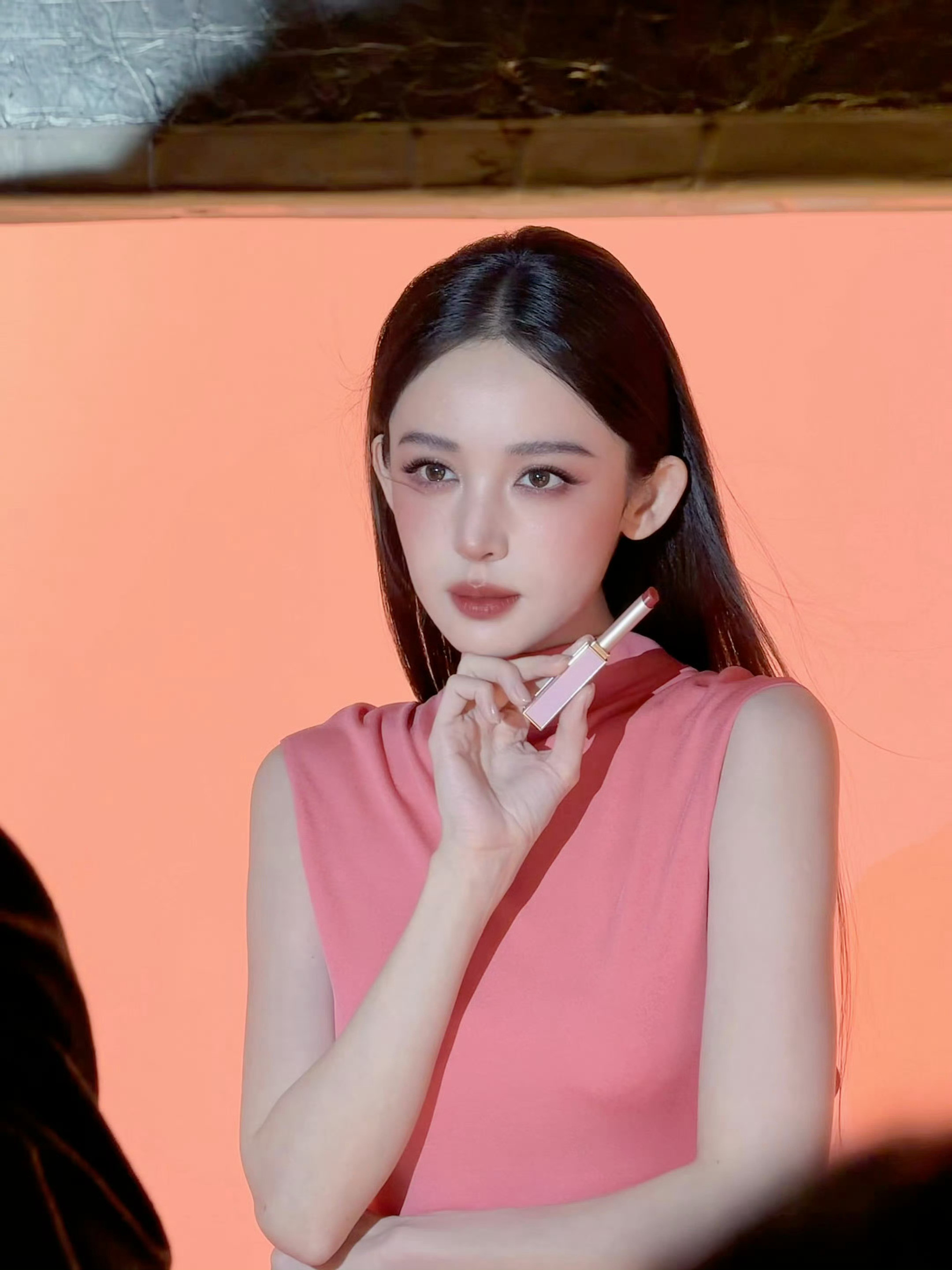 地球球花娜扎这张脸别人果然模仿不来更超越不了...女神姐姐的美貌，我的荣耀！！