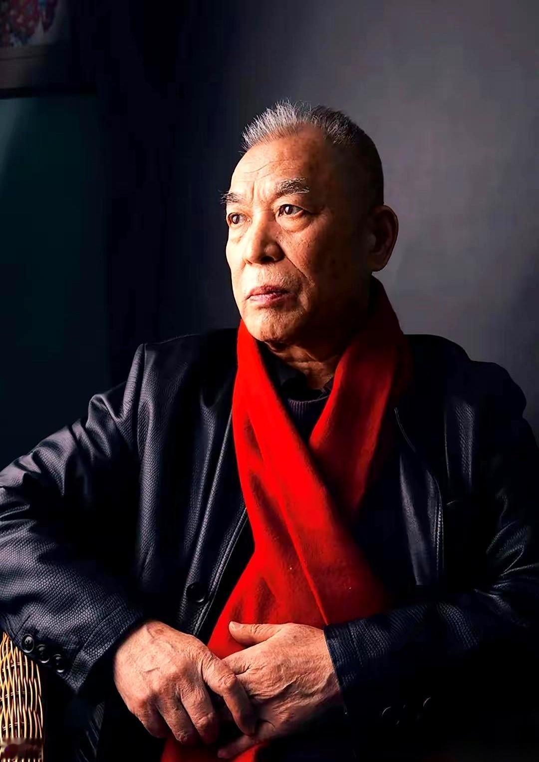 把一个孩子养得太有出息，从某种意义上说，就是一场预谋已久的“告别”。你把他一路