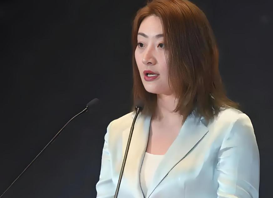 大公主或许也被父亲骗了，信托是优先于遗嘱的。通常情况下，如果信托是合法有效设立的