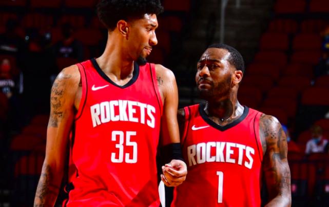 火箭队现在太需要一位控球后卫了，就算是一位底薪老将，其实对于火箭队也是有帮助的。