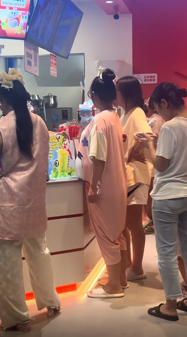 我闺蜜还真聪明，谁能想到这样放肚子啊