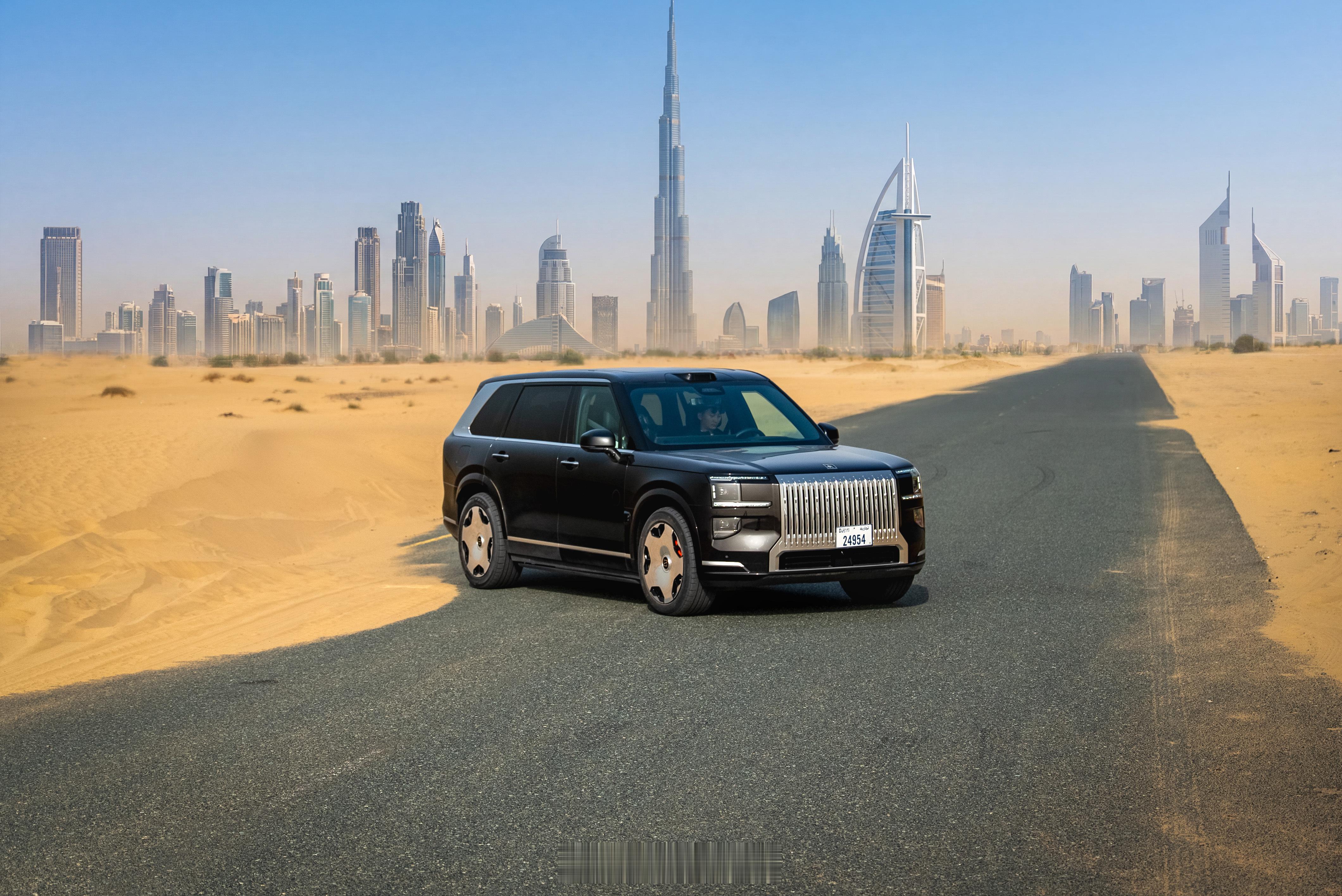 开着极氪9X在世界上最大的沙漠——阿拉伯沙漠冲沙到底是怎么样一种体验五个字：三