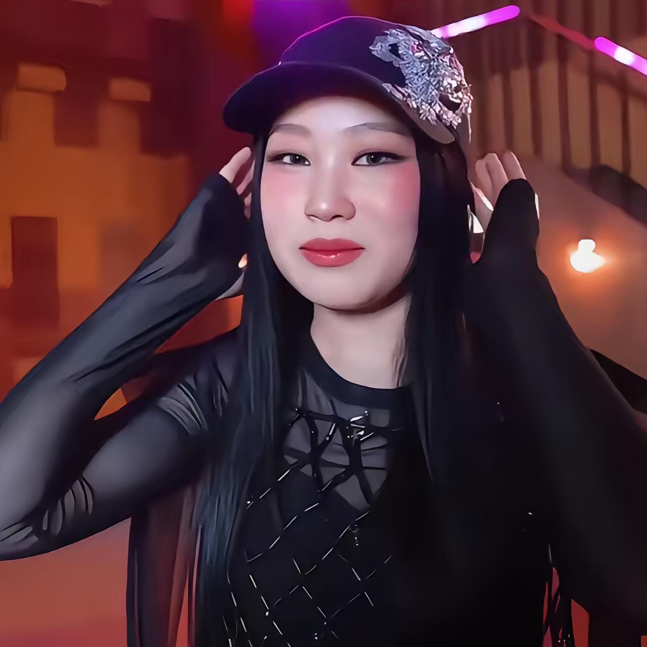 转眼之间，小沈阳的女儿在韩国出道有些日子了，她作为女团主唱和领舞，唱跳的还是蛮不