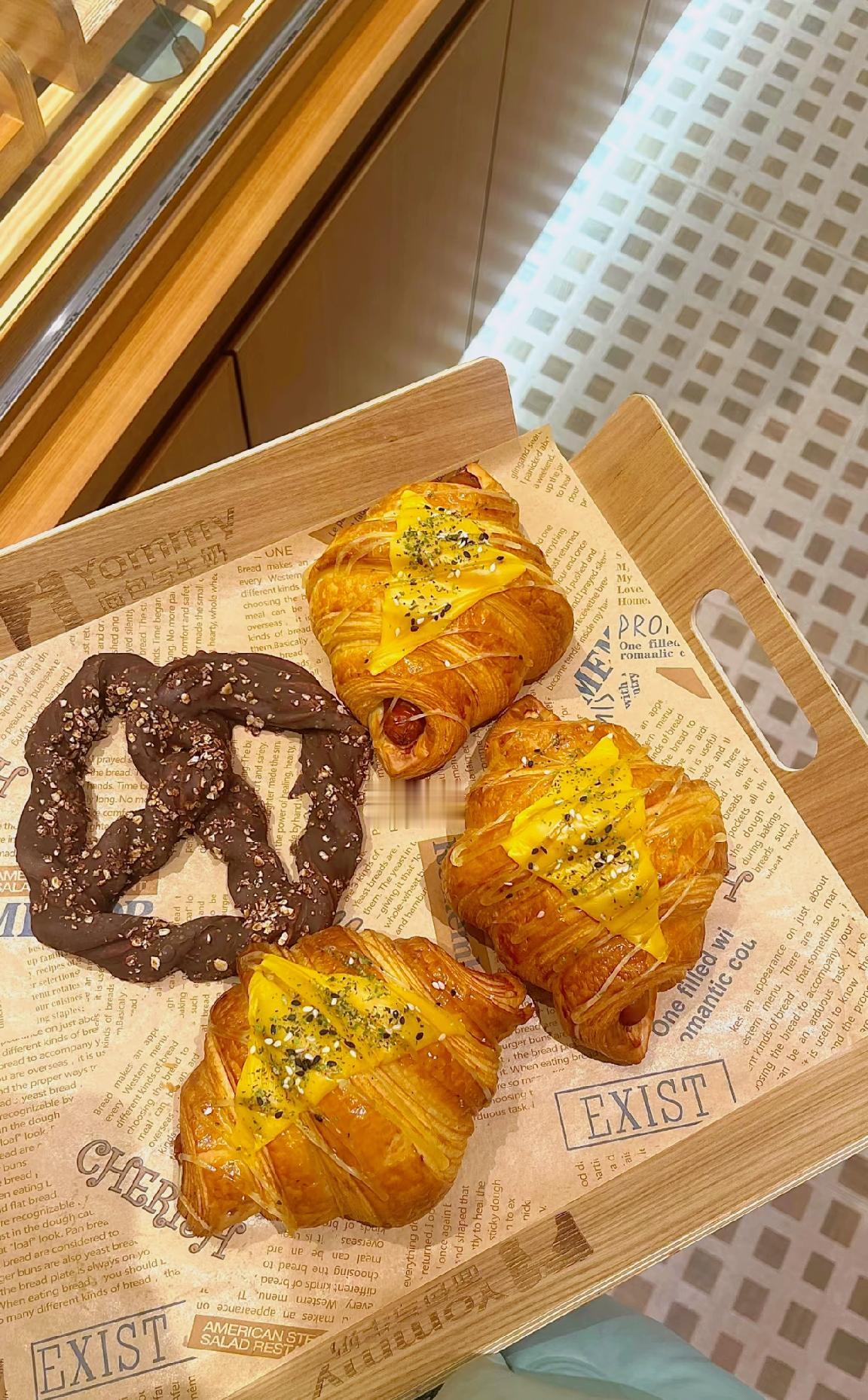 ：）香港大才子蔡澜先生：男人最大的悲哀，就是一辈子都没弄明白一个简单的道理：人