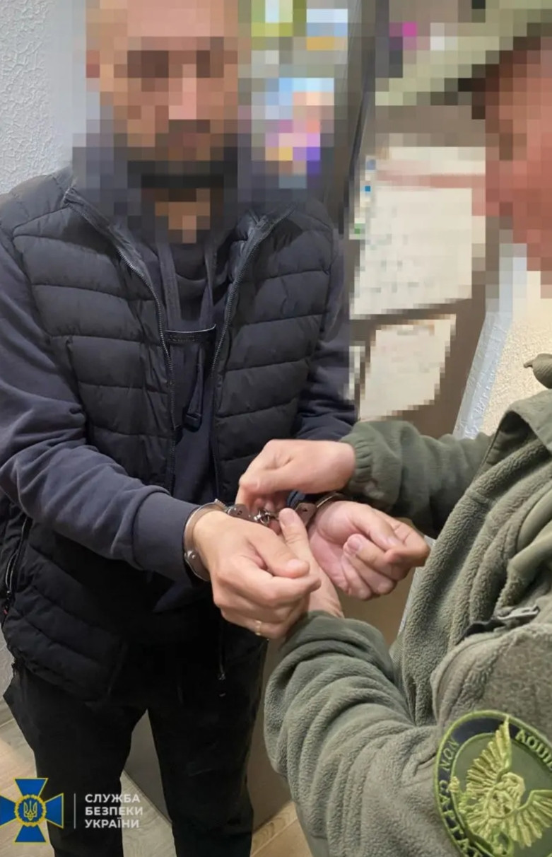 乌克兰已经打了三年了，居然还有人在发国难财。最近乌克兰安全局抓捕了一家国防工厂的