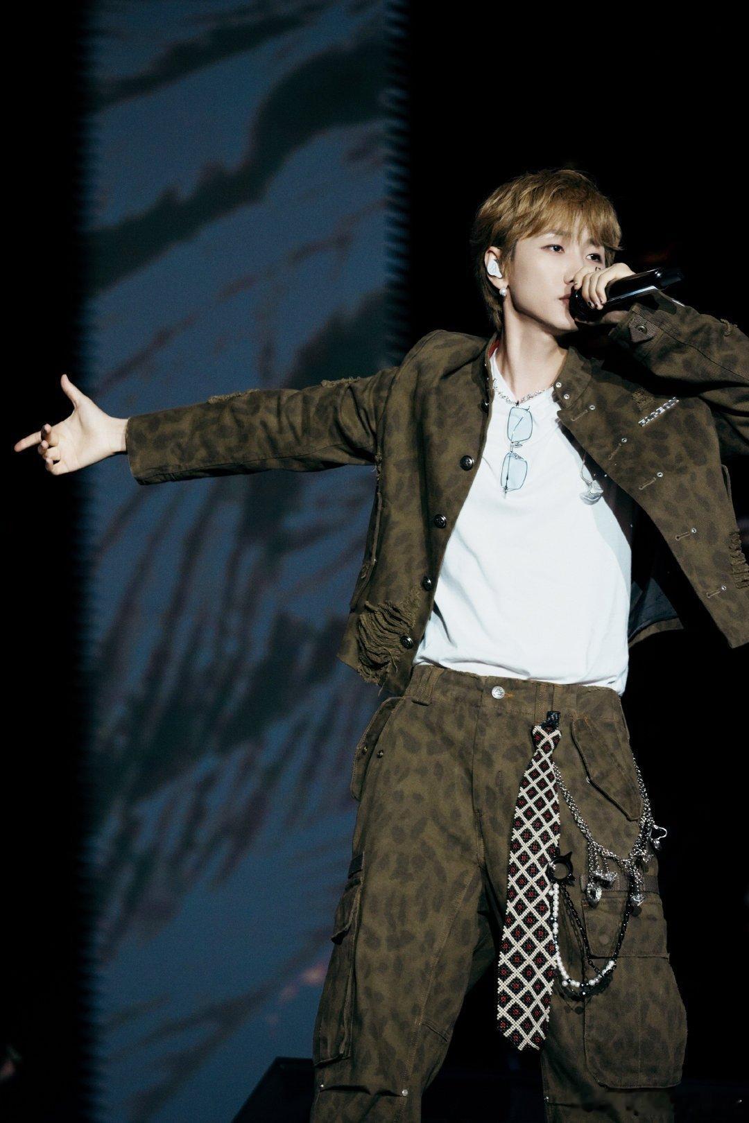 汪苏泷VS李荣浩，你更喜欢谁的音乐风格