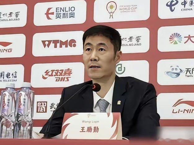 男乒的短板，终于被王励勤指出了！王楚钦下盘不稳，侧身爆冲又伤身，单打得分率一直上