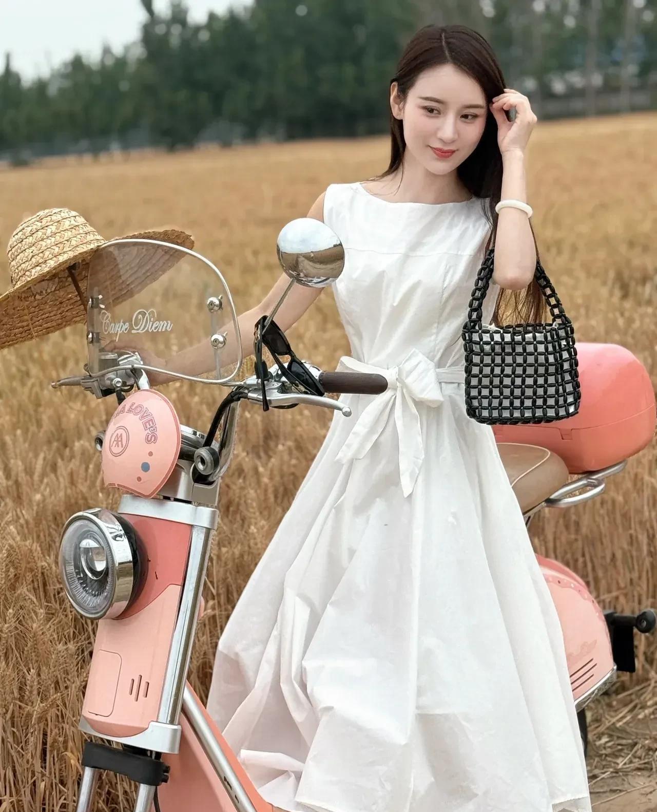 哎呀呀这么多麦子咋收啊想找个人一块来收谁能帮帮忙[害羞][害羞]
