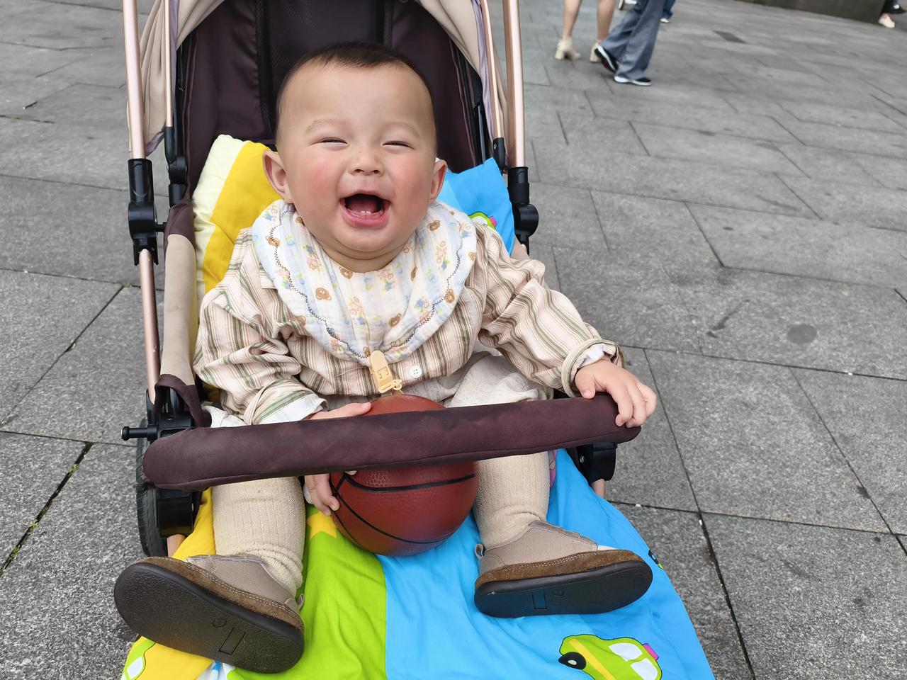 结婚为什么要生孩子？结婚为啥要生孩子呢？我觉得这是很多人都会思考的问题