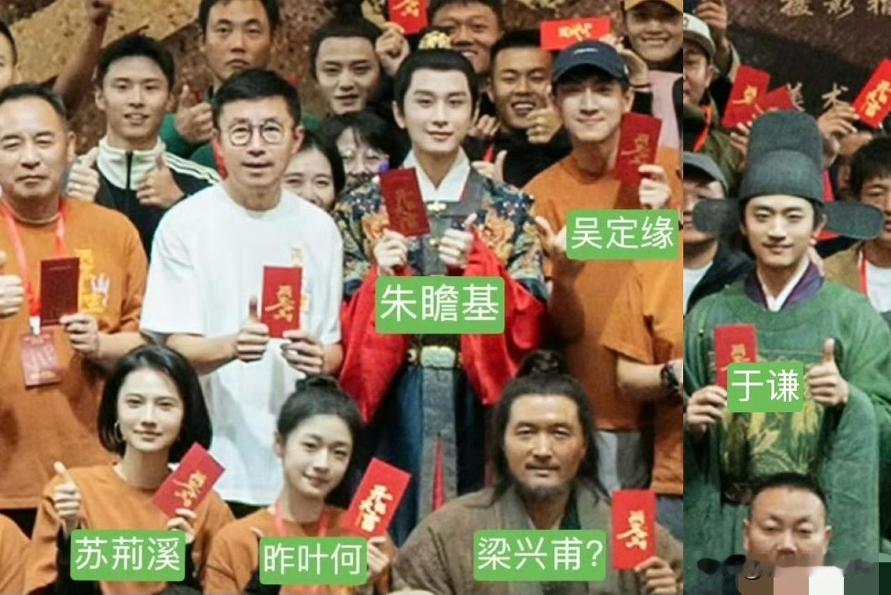 10月21日，成毅林更新《两京十五日》开机！看到成毅造型的那一刻，确定成毅应该
