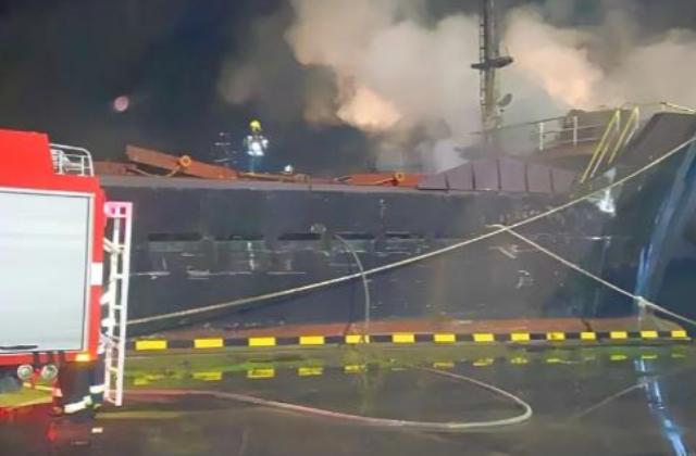 俄军14日狂轰敖德萨三港：11艘大船3天内全报废，外国货船被无人机追着