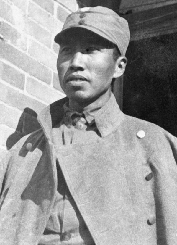 我军最令人惋惜的八大名将第八位，卢德铭。卢德铭生于四川自贡，在诸多黄埔二期学