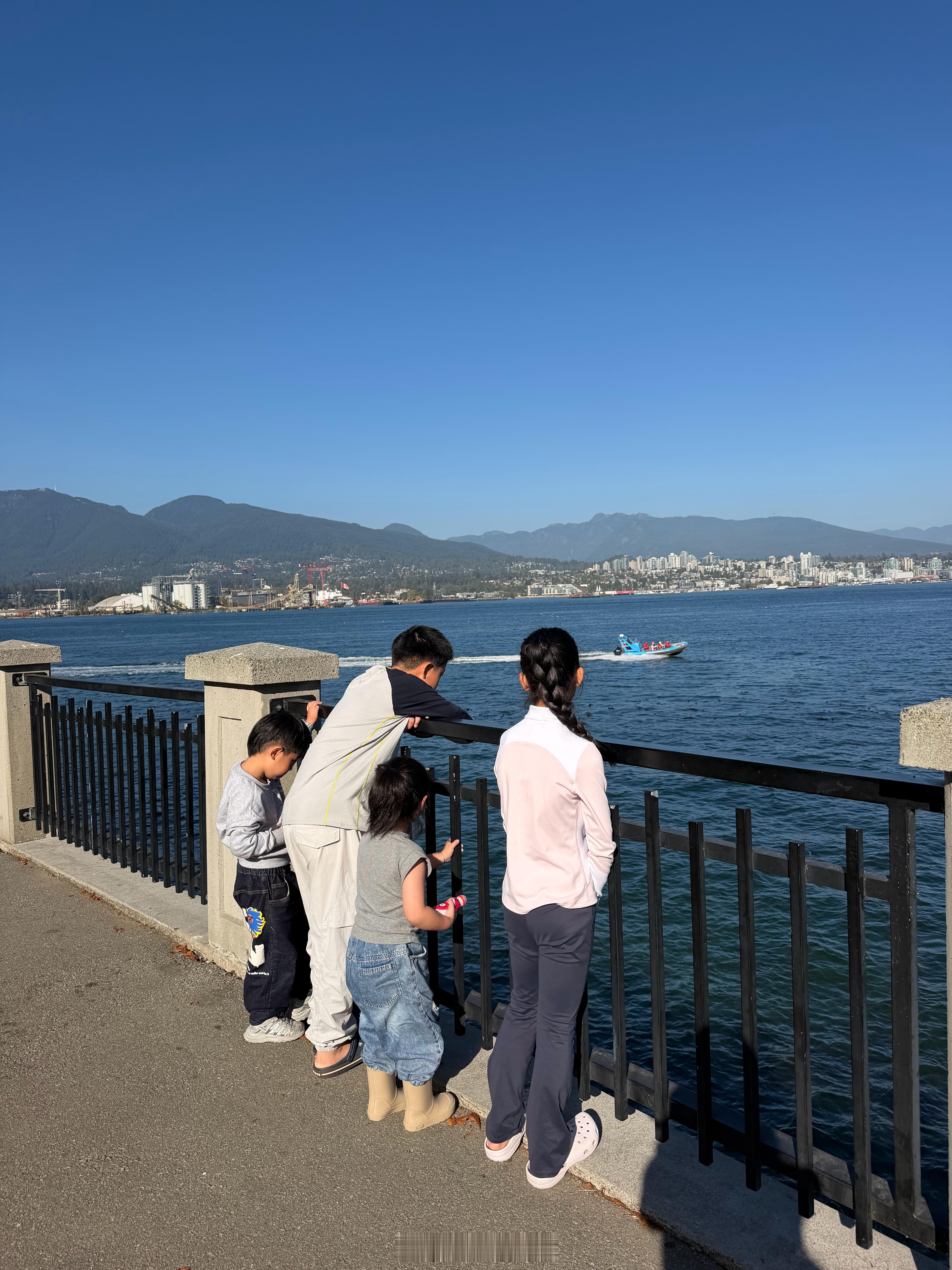 趁雨季来前多去海边走走☀️​​​