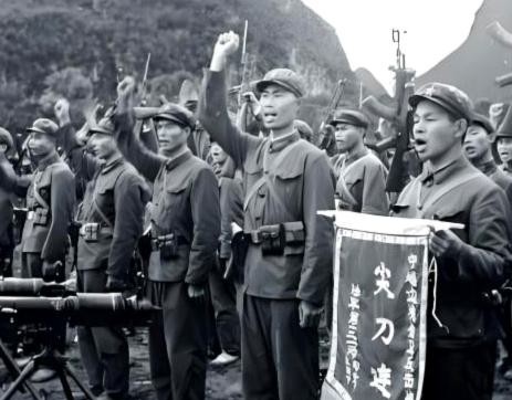 1979年5月，交换俘虏工作完成，150师448团8连的200多名俘虏回国，广州
