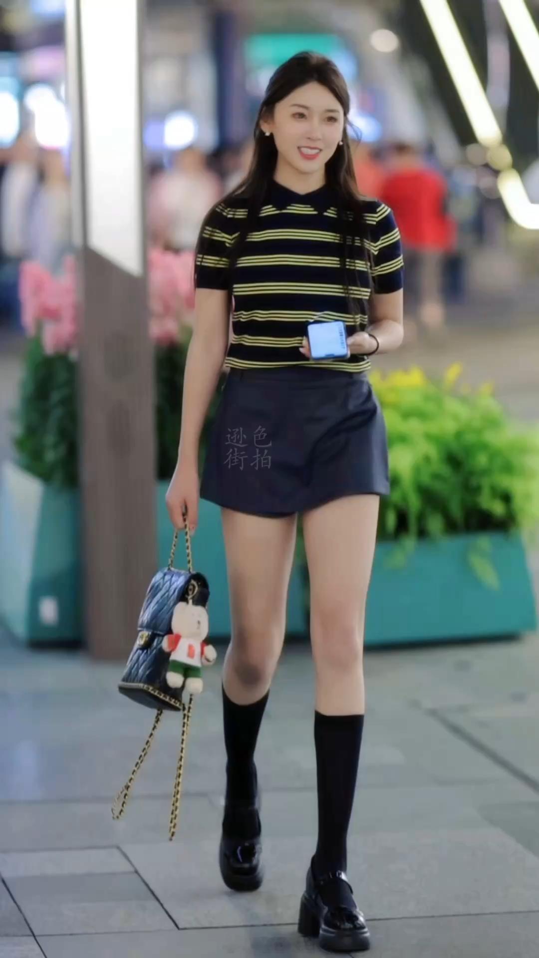 【成都街拍】[玫瑰][玫瑰][玫瑰]丨摄影拍照每日穿搭​​​