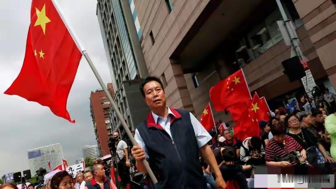 谁能想到？一个压根没上架、甚至没真实开发团队的虚拟APP，居然让民进党集体破防了