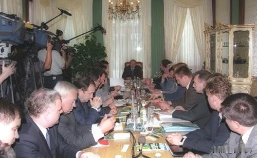 第一个谴责来自阿联酋12月29日，阿拉伯联合酋长国坚决谴责乌克兰方面袭击俄罗