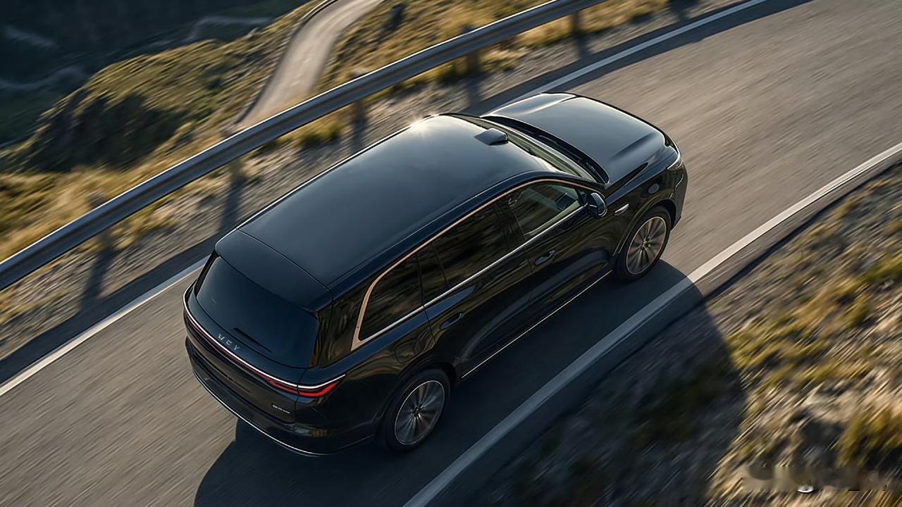 长城也有大型SUV。传闻也是五米三。拉面师傅画的还挺好看。明年整个行业的大