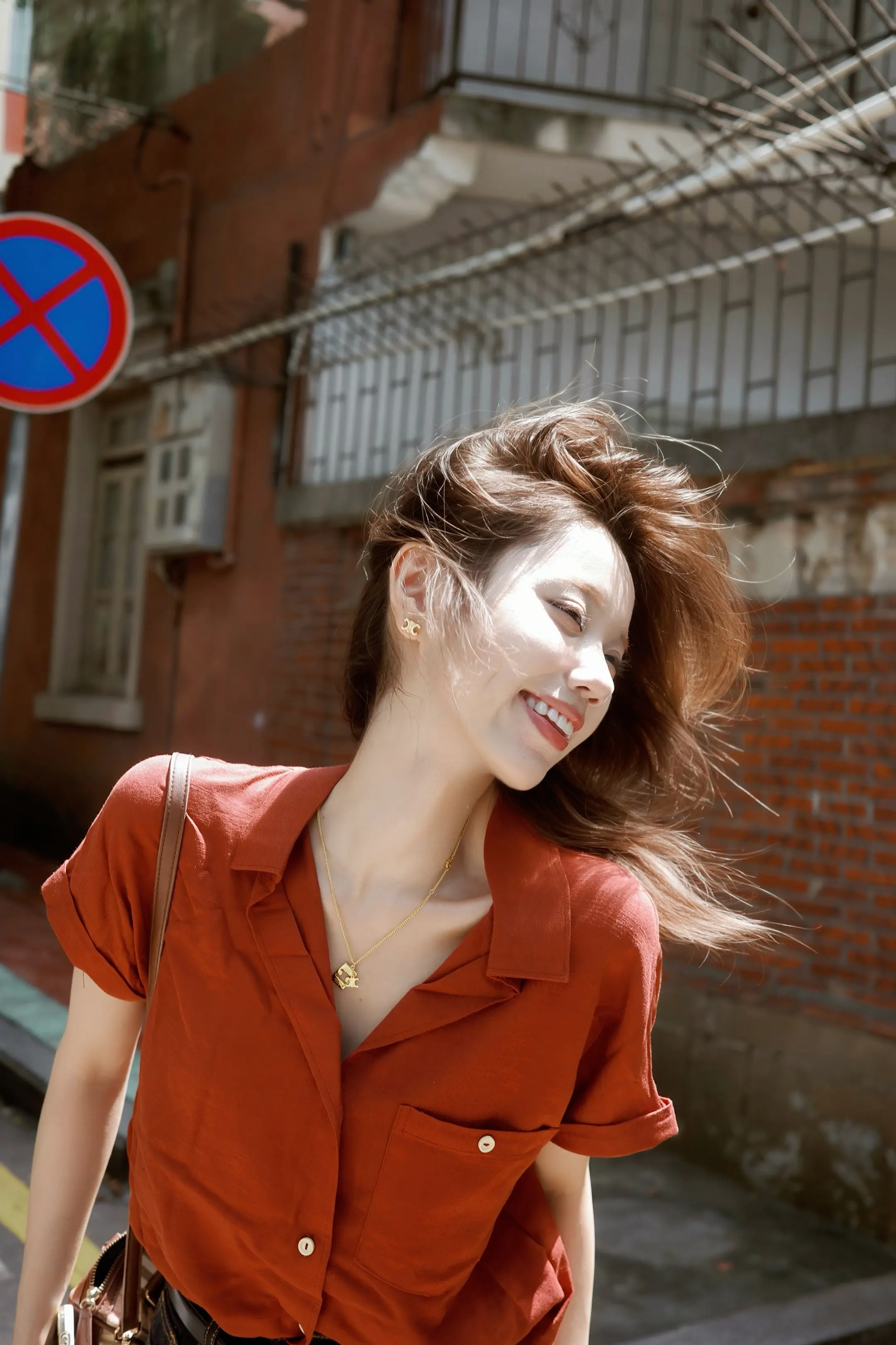 拥有着后知后觉的美丽