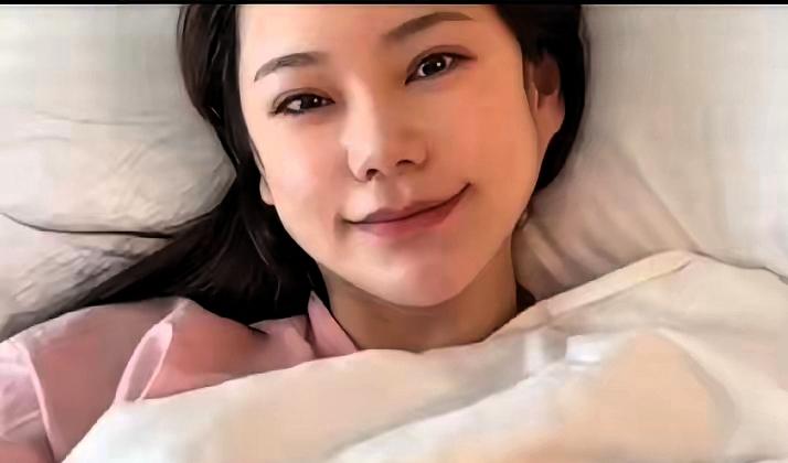 马筱梅产后公开，打破传统，喜悦感染所有人。马筱梅生完孩子，第一次露面了，大家都