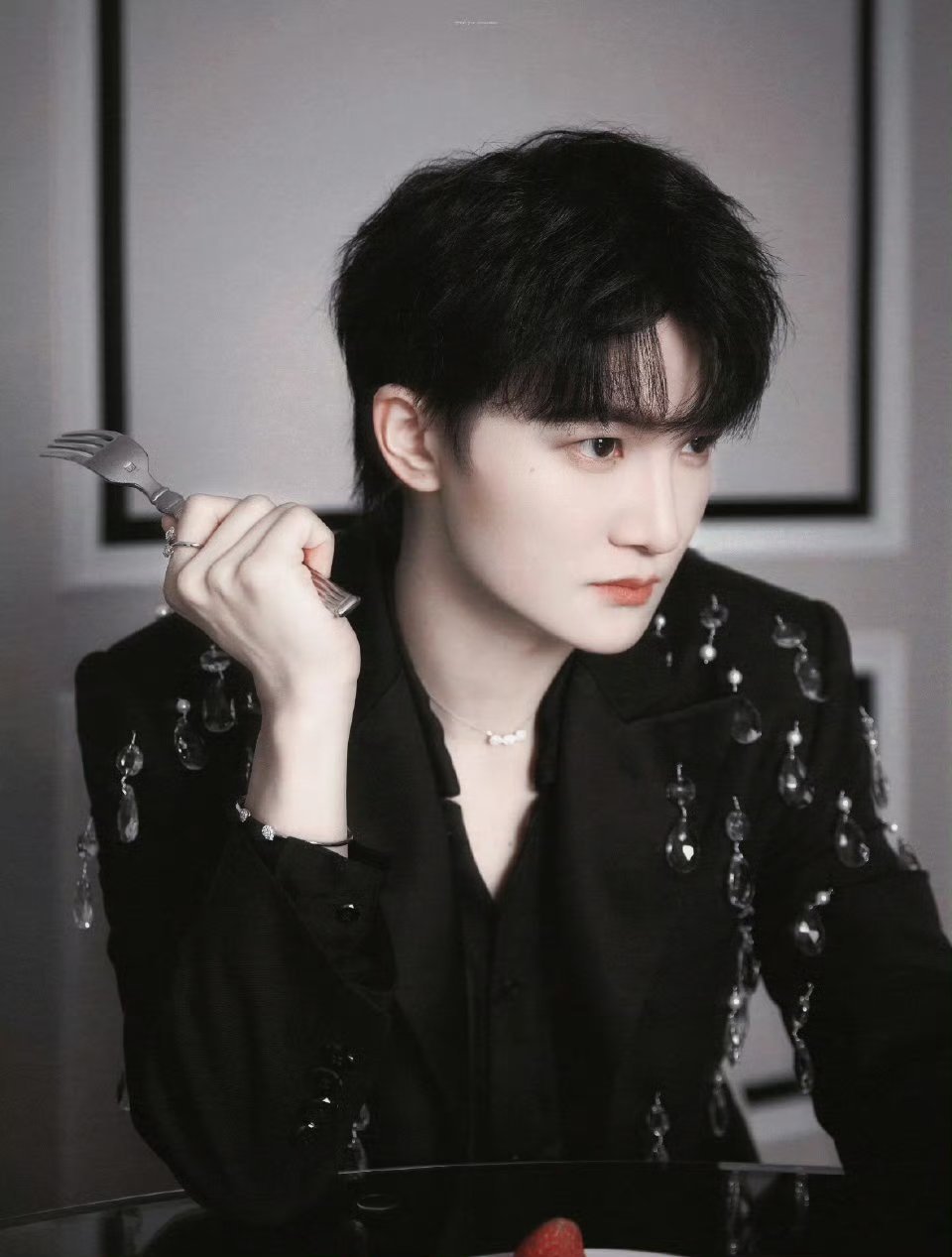 周深阅文IP盛典新歌首秀周深这是把阅文IP宇宙的ost都包圆了吧!《庆余年》《异