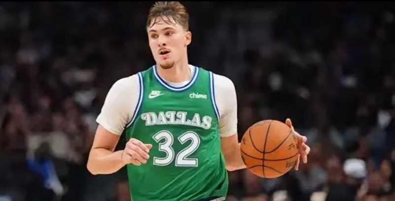 情况有变！看完最近弗拉格十场表现，我觉得本赛季最佳新秀应该属于他独行侠111: