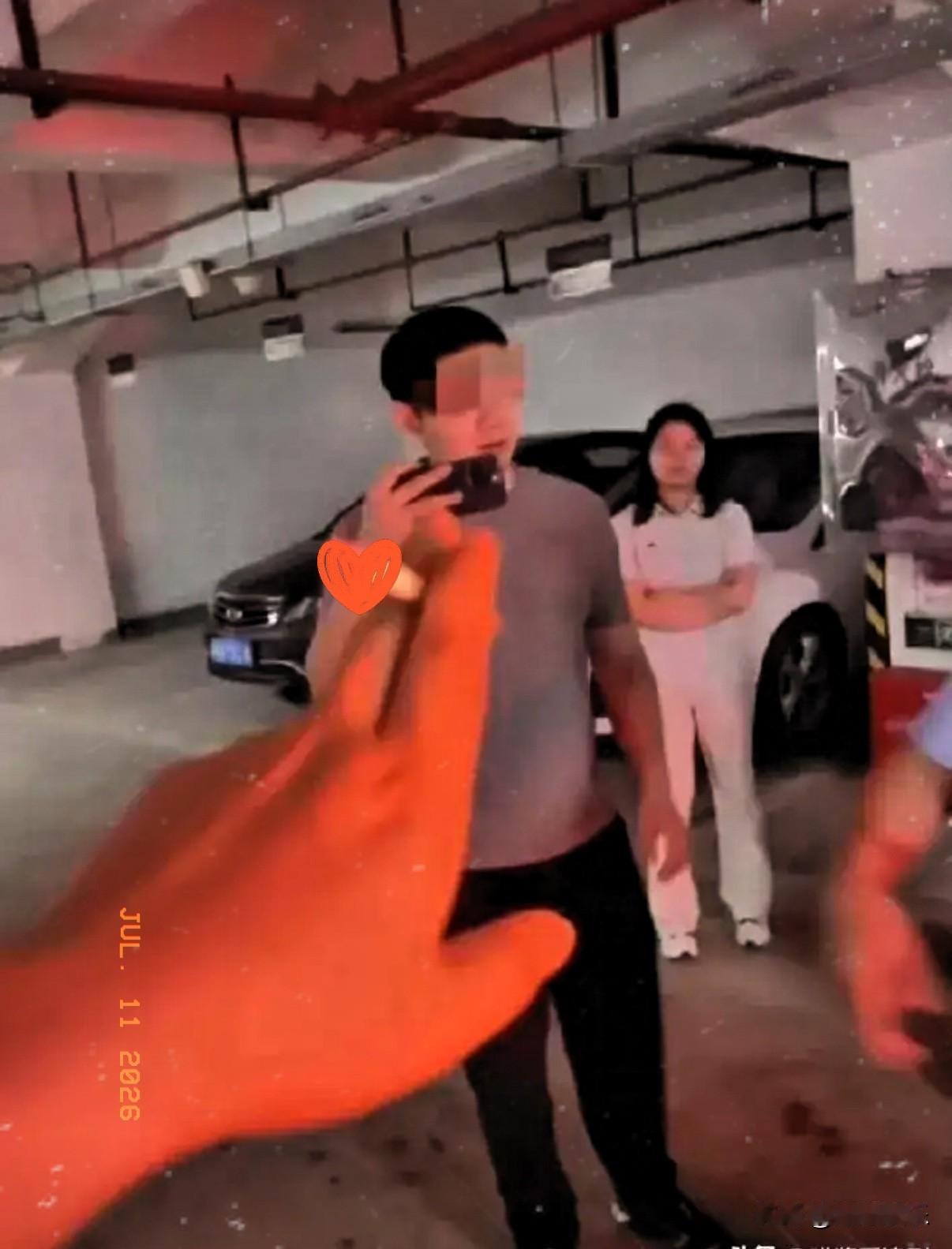 长沙市联合调查组通报来了，占车位事件的关键人物雷某某。也就是彭某某的男朋友，