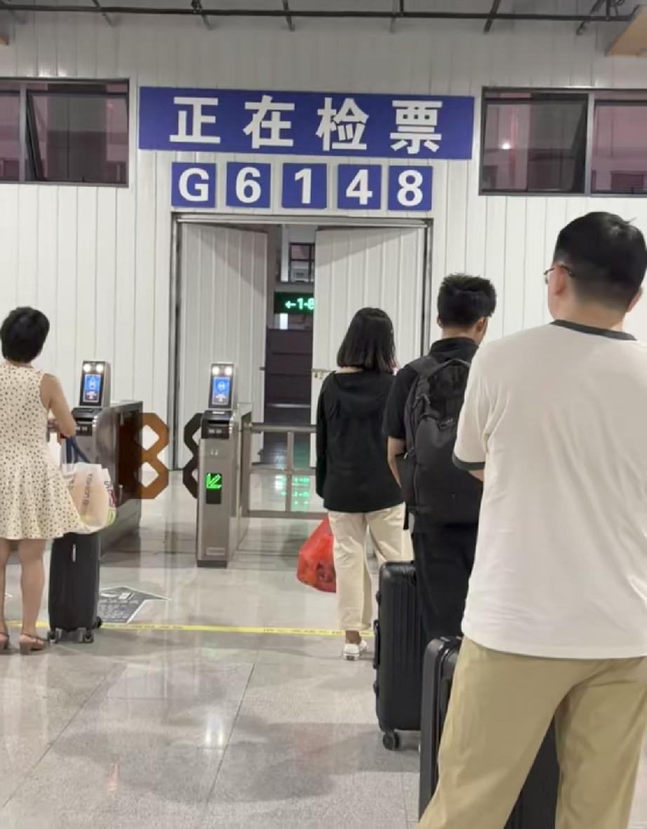 湖南永州文旅做梦都没有想到，自己居然因为“穷”出名了，这个国庆再也不用宣传了，他