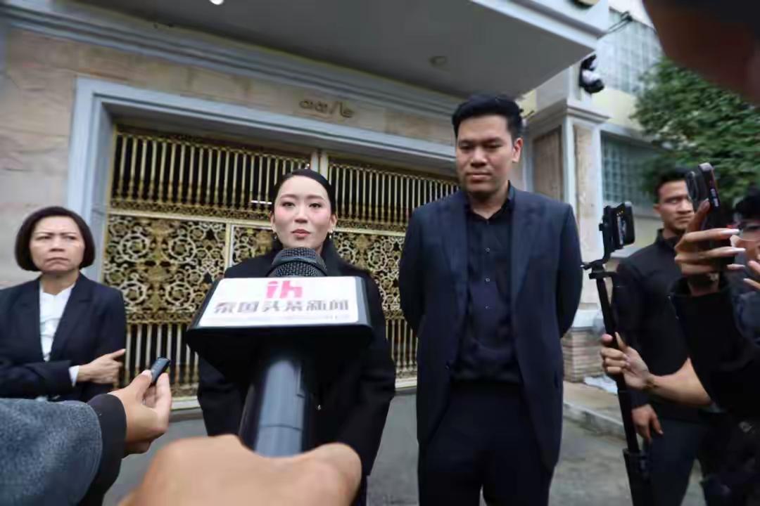 泰国前总理佩通坦这是要彻底告别政坛了？泰国前总理佩通坦两耳不闻窗外事，只管自己的