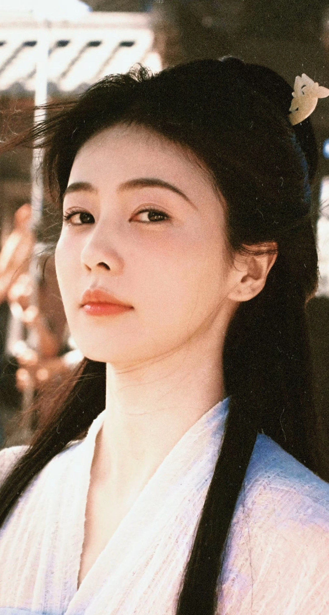 是白鹿演的叶璃吻男主…下回词条弄准了。不过莫离预告真的很going人啊！能不能现