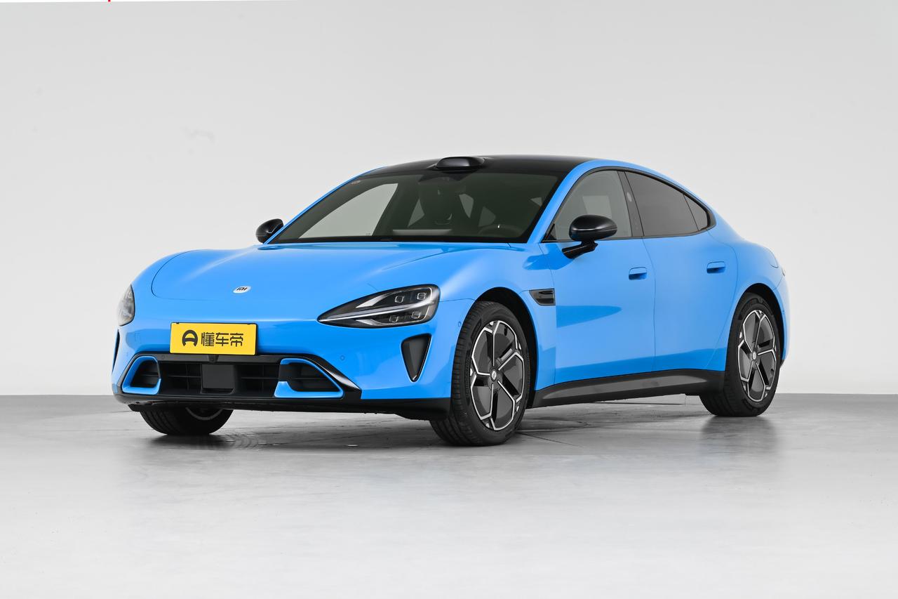 最近二手车市场里，小米SU7可是个热门话题。这车上市快两年，保值率在新能源车里那