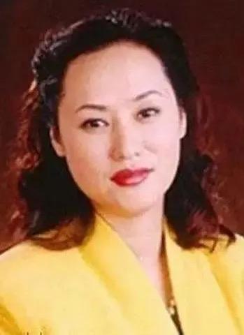 都在传陈丽华是慈禧后裔？可人家直接亮明态度：这哪是啥光环，就是个普通姓氏！