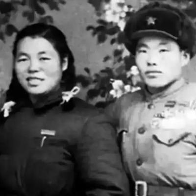 阎锡山有个堂妹叫阎慧卿，她比阎锡山小27岁。这女人就是阎锡山的生活管家，阎锡山脾