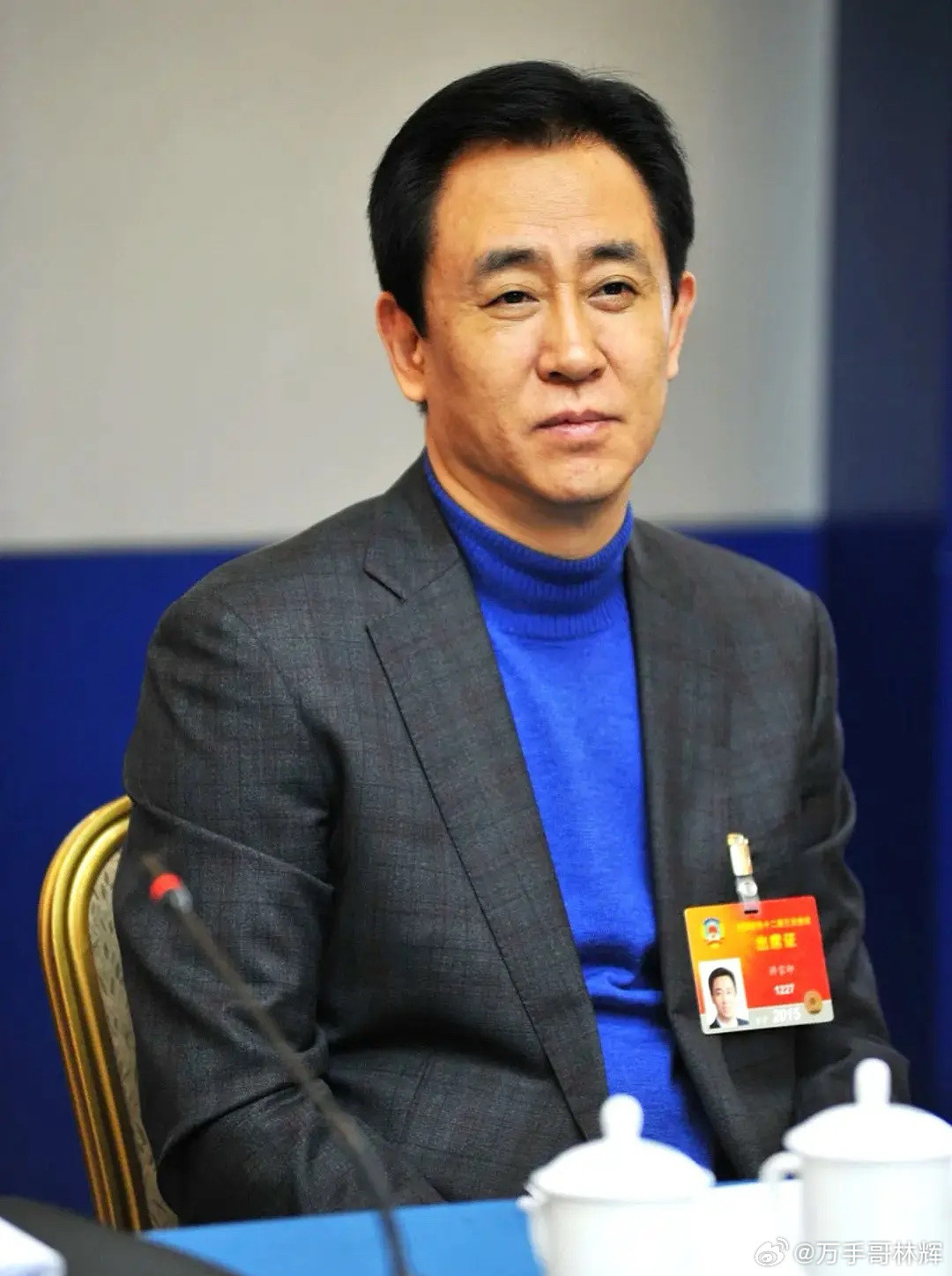 很多人说，恒大集团欠下的巨额债务，最后是谁来兜底买单？我这么说吧，大概在00年前