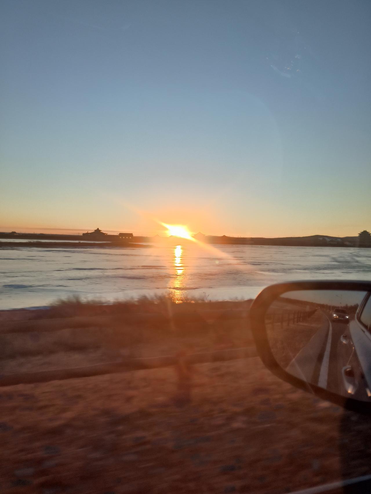 回头看看这一辈子。又到年关，越来越接近退休了，而我也终于认命，明白这一生就这么了
