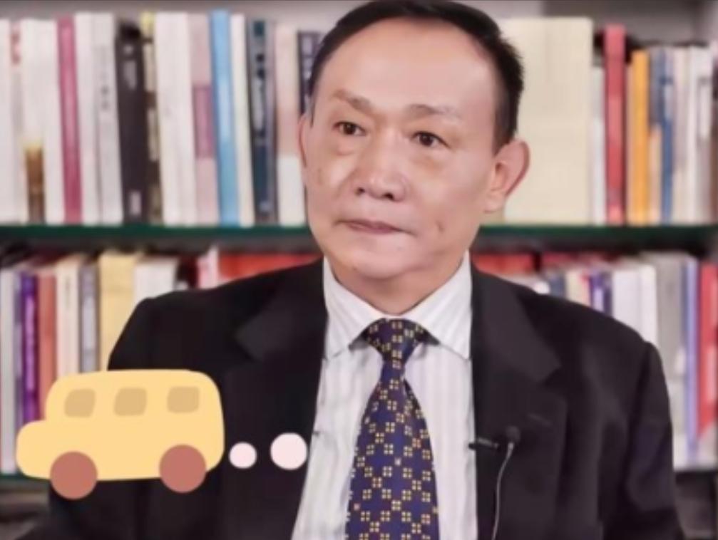 说的对，老婆孩子在国外者，应该一律退出国家机关和事业单位，国家先不清理出这些人，