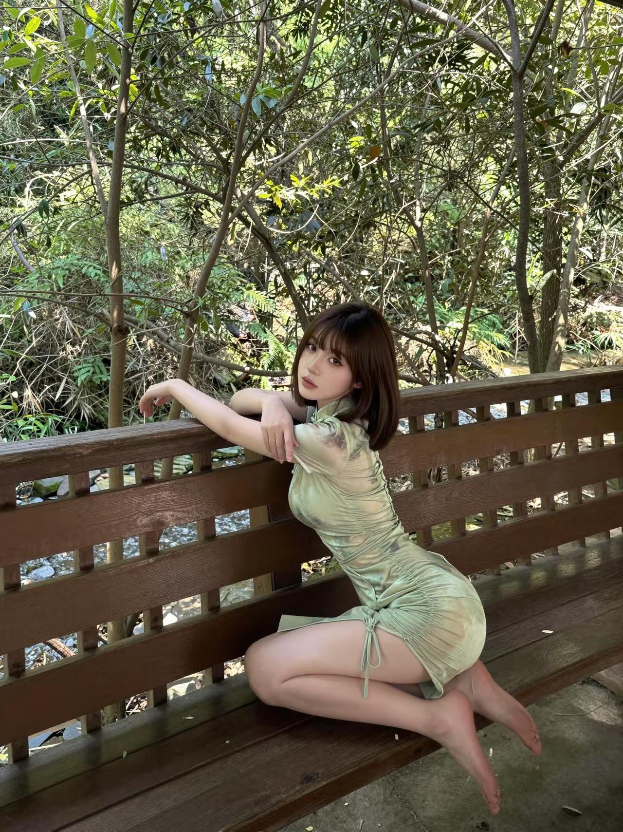 这姿势绝了，啥也不说了。