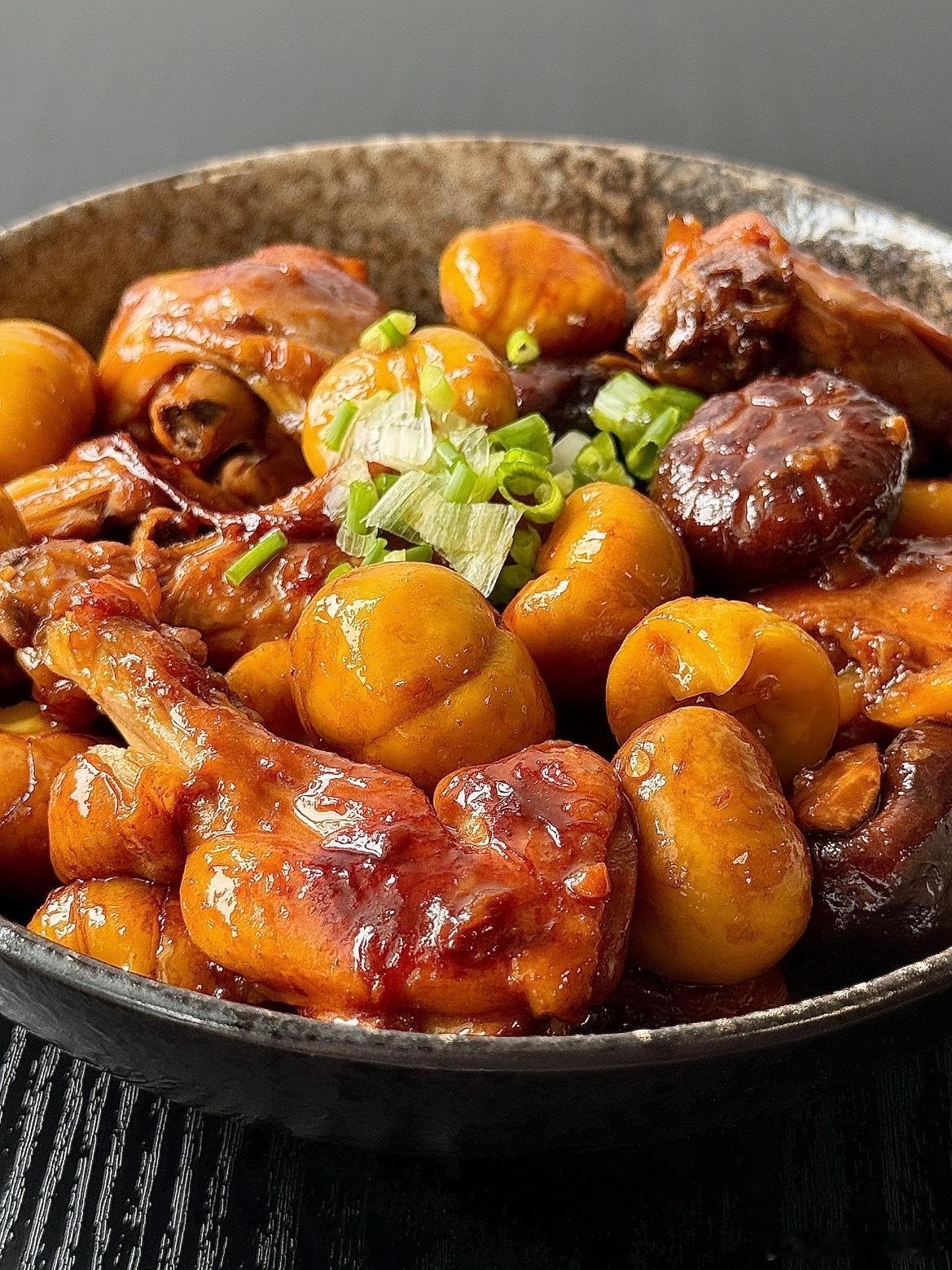 看起来好好吃啊，准备晚上练一练手感觉还可以再加点，其他的小菜应该会更好吃