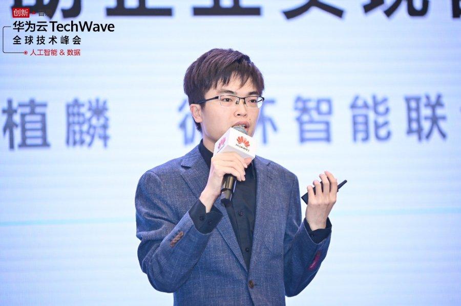 杨植麟最伟大的几个地方 我说的“伟大”，不是客套话。 7月16日，月之暗