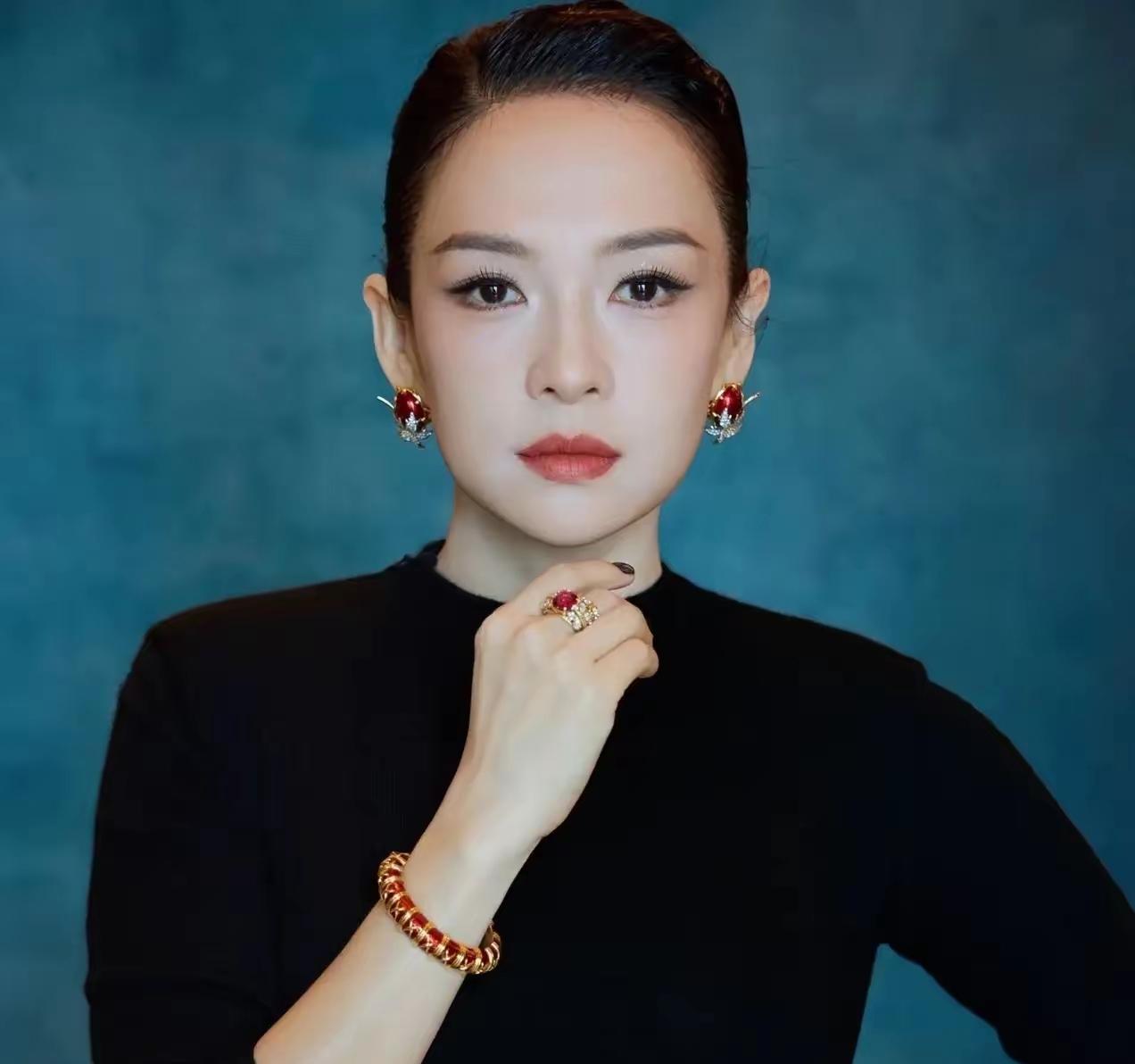 汪峰现在估计肠子都悔青了，不是因为没人听他唱歌了，也不是因为森林北不嫁他了，