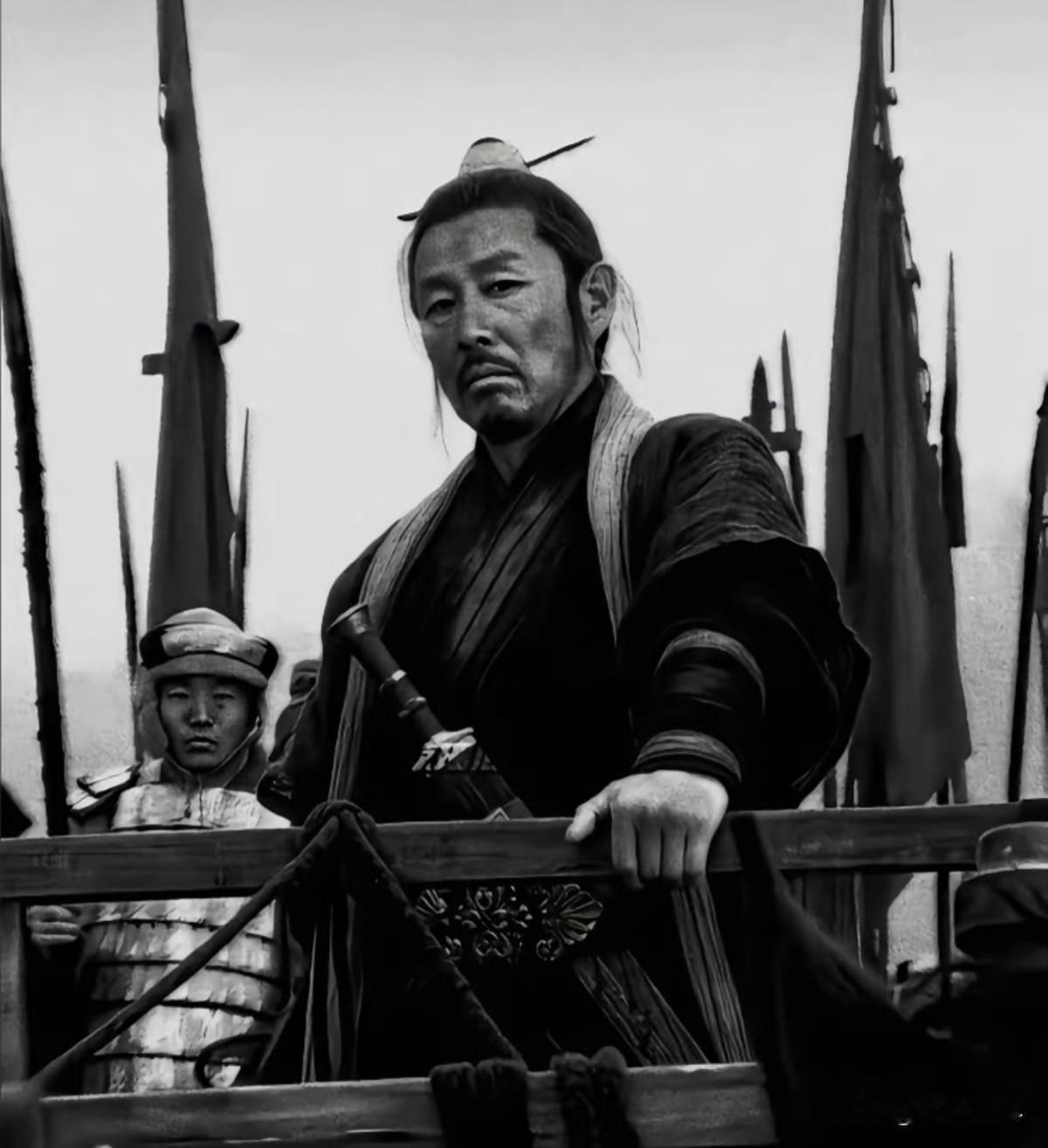 读历史会发现一个规律：干大事的人在低谷期，蹭吃蹭喝、游手好闲都行，但绝不会去打